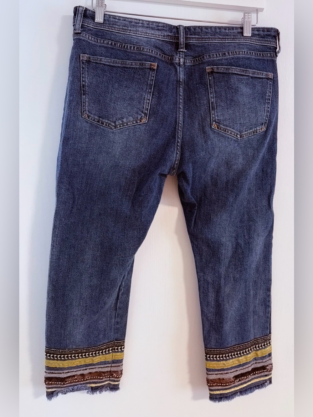 Pilcro & Letterpress Cropped Jeans Multicolor Embroidered Cuffs size 31P - Picture 6 of 11